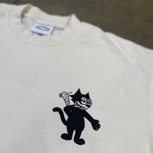 Front of Shirt with same cat as on the back